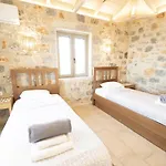 Villa Dioni Thio Pírgos