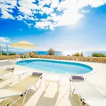 Villa Dioni Thio Pírgos