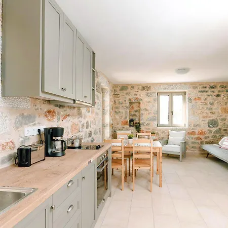 Villa Dioni Thio Pirgos (Mani)