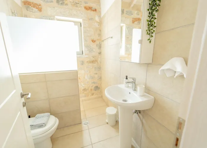 Dioni Thio Villa Pirgos (Mani)